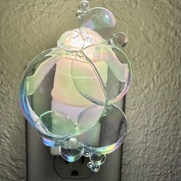 BUBBLES Nightlight Wallflowers Scent Control Fragrance Plug - Picture 5 of 5